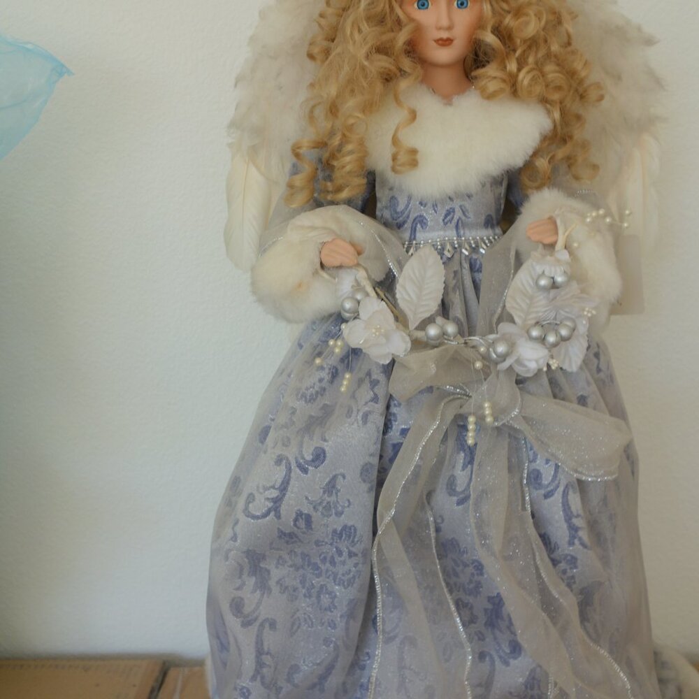 Trim A Home 25" Christmas Doll Purple/White Beautiful $49.99